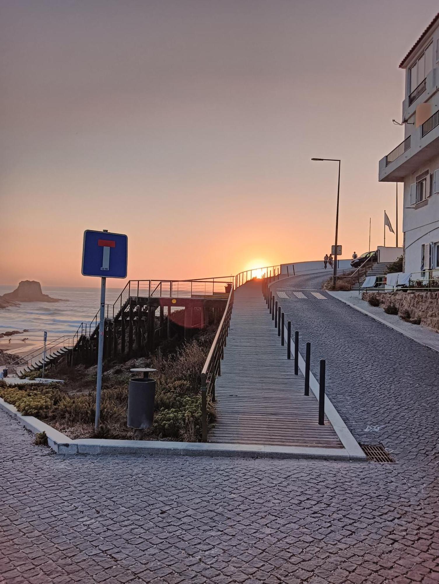 Zambujeiraseahouse - 100M Da Praia Замбужейра-ду-Мар Экстерьер фото